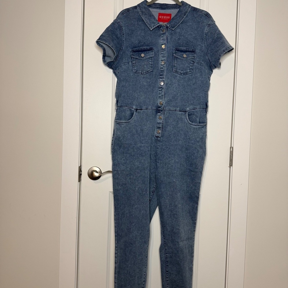 Guess Denim Jumpsuit Short Sleeve Collared Button Front Cargo Pockets Women